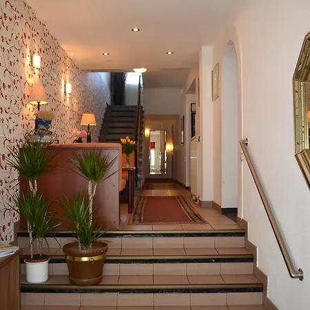Minerva Garni Hotel